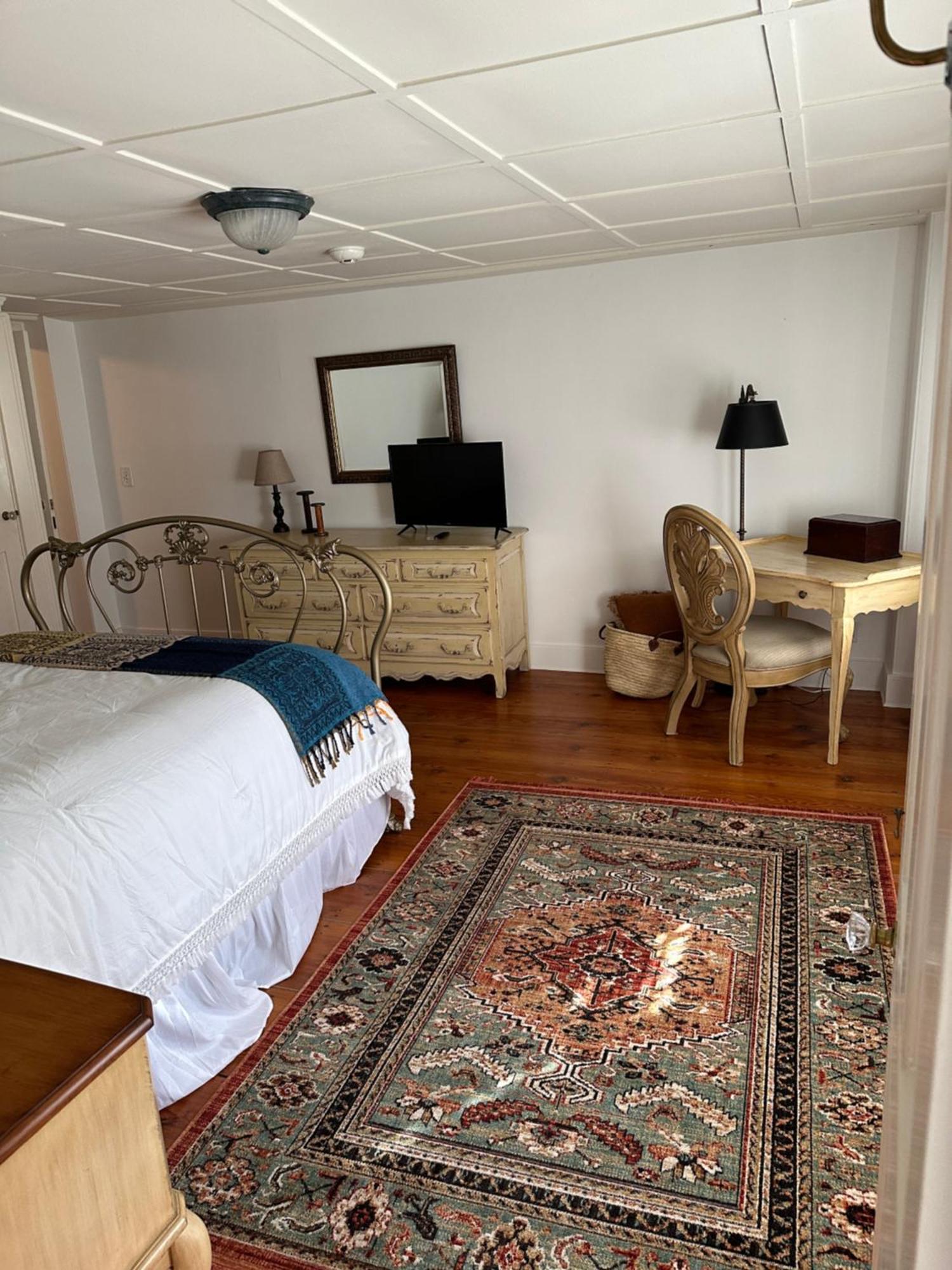 The Inn At Richmond Room photo